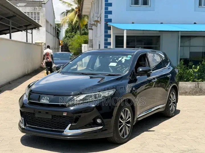 Toyota Harrier 2.0 Turbo 4WD 2019 Matt Black