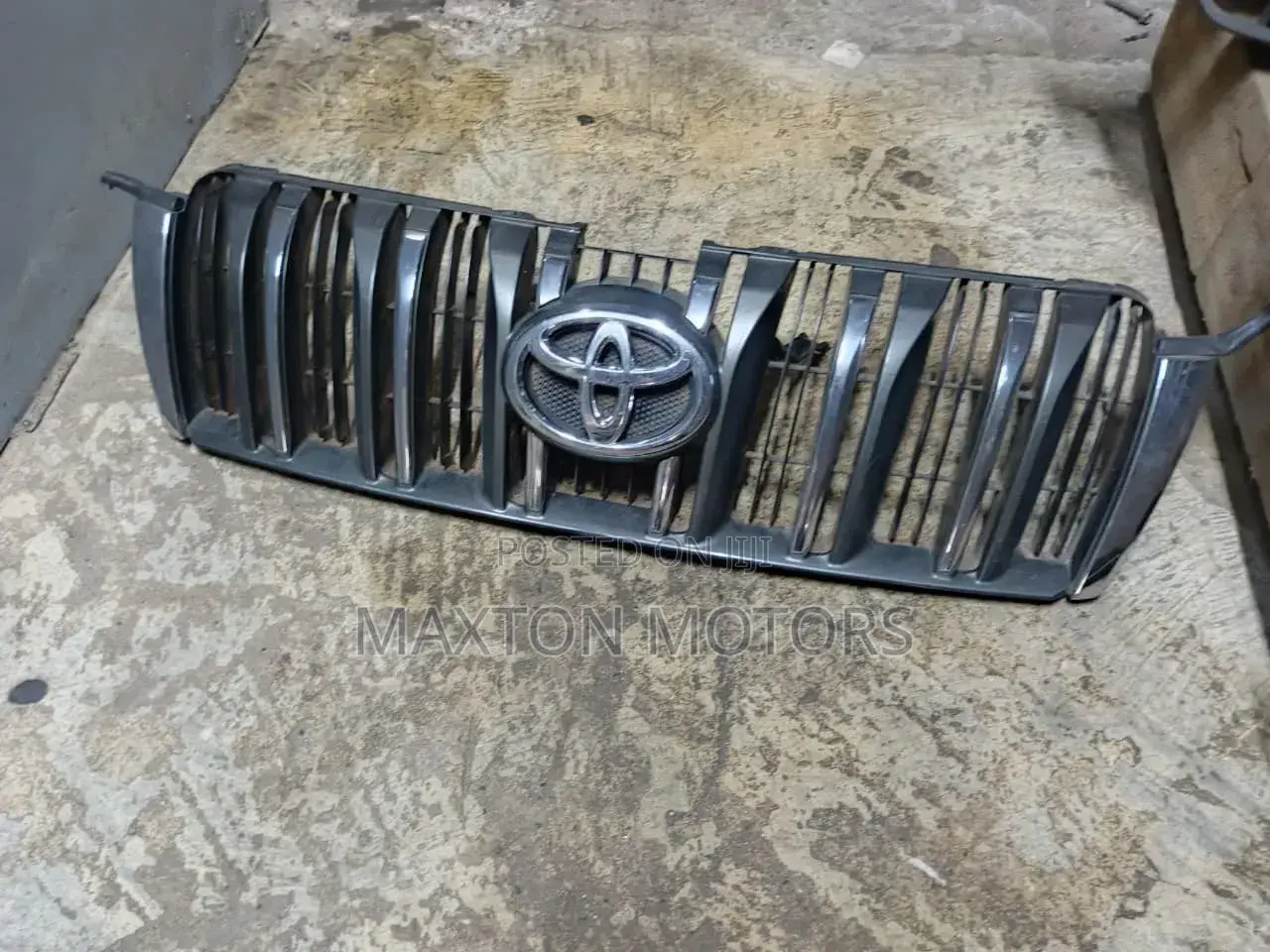 Front Grille Prado 2010