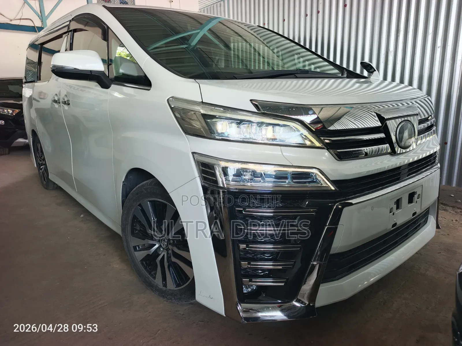 Toyota Alphard 2019 White