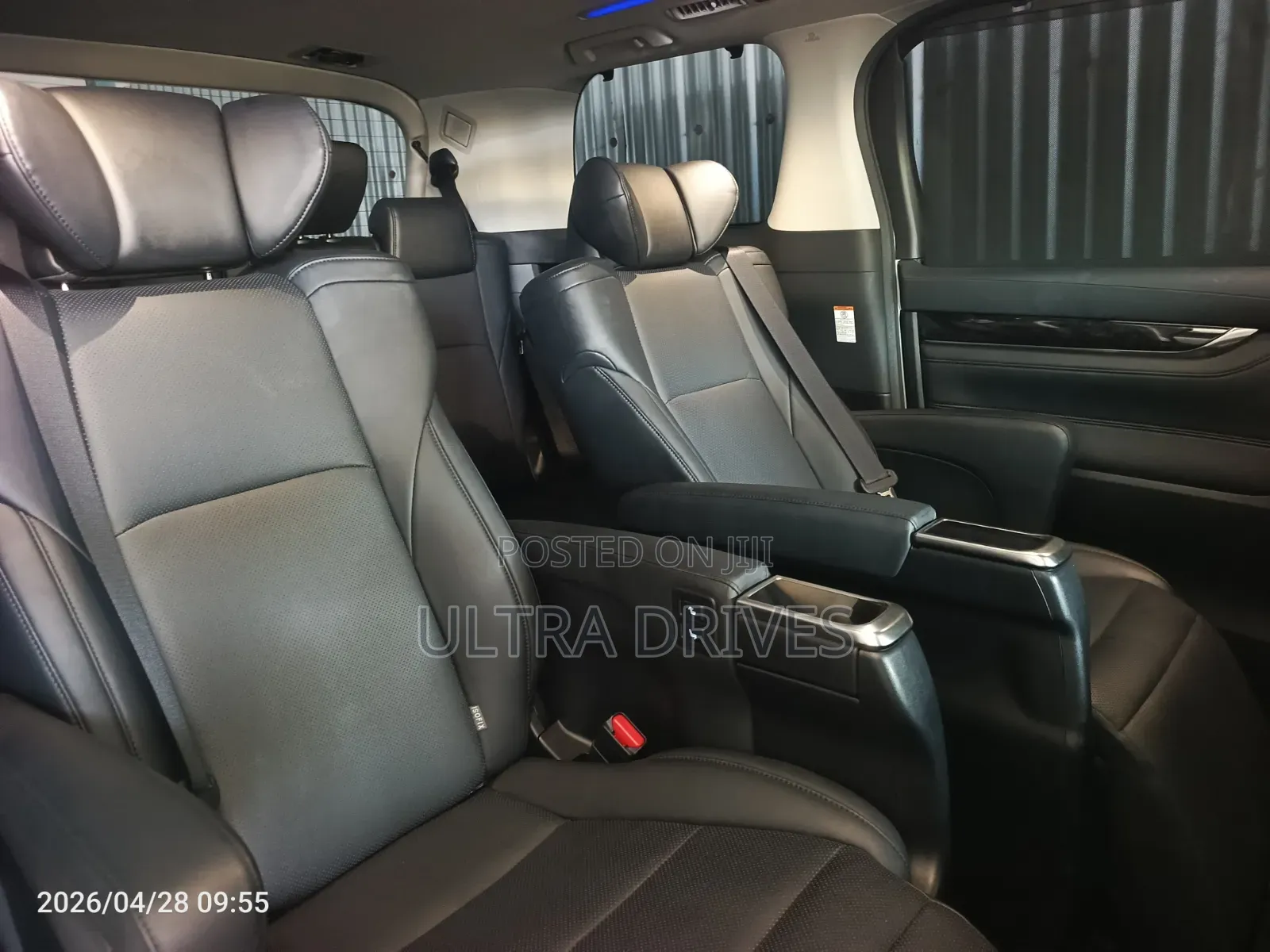 Toyota Alphard 2019 White