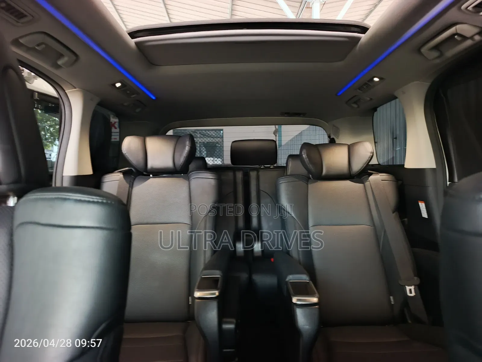 Toyota Alphard 2019 White