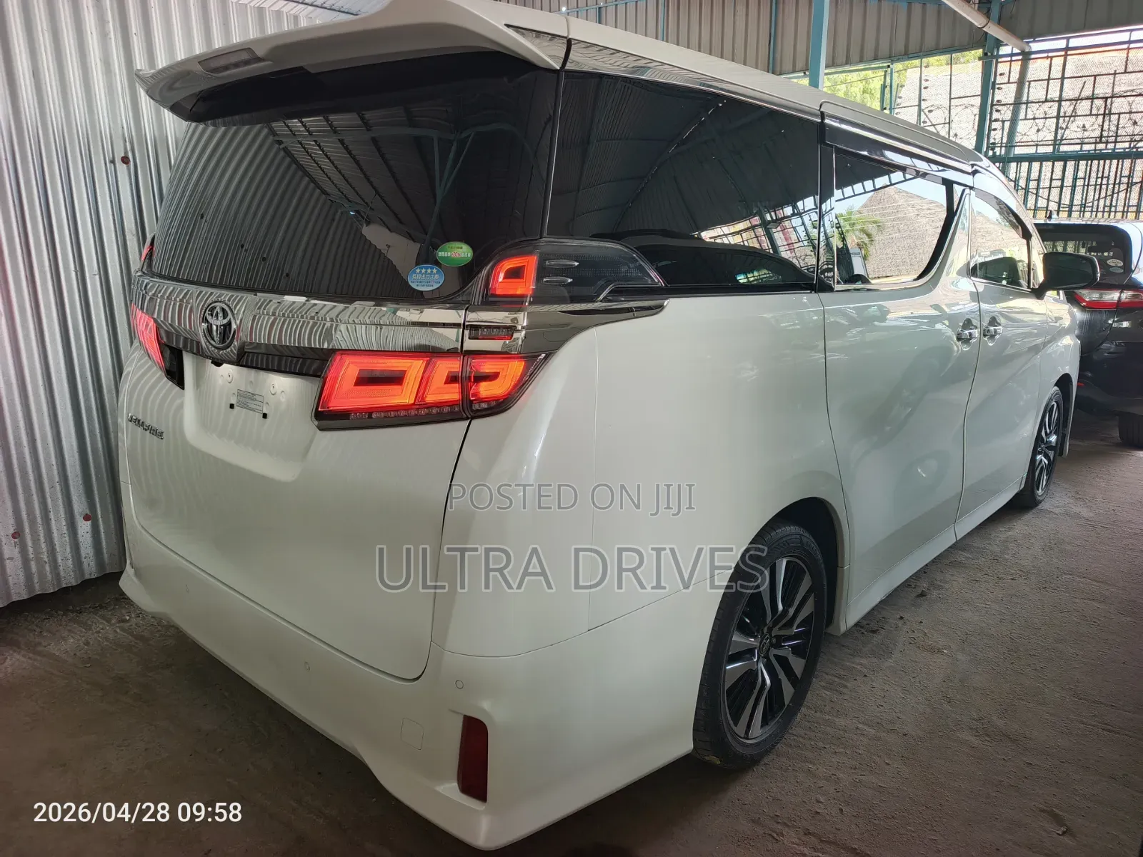 Toyota Alphard 2019 White