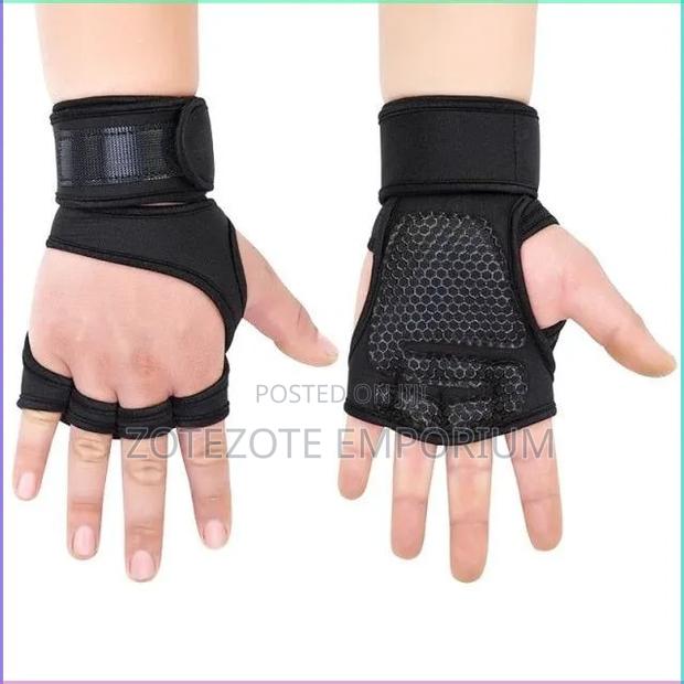 Training Sport Gloves - thumbnail 2
