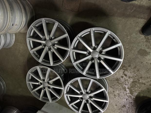 Original Audi A4,A5,A6 Rims 8jj Round Et 48 - thumbnail 2