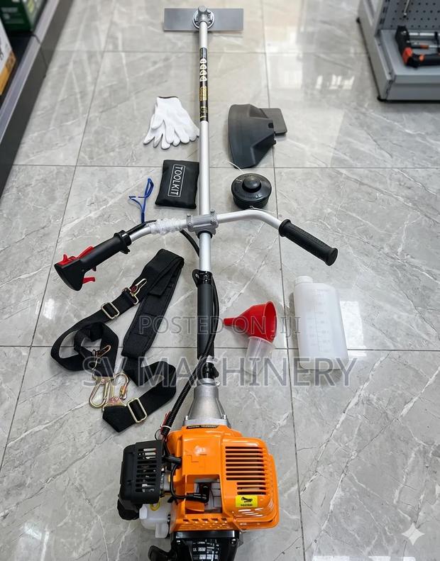 Heavy Duty Dera 4 Stroke Brush Cutter