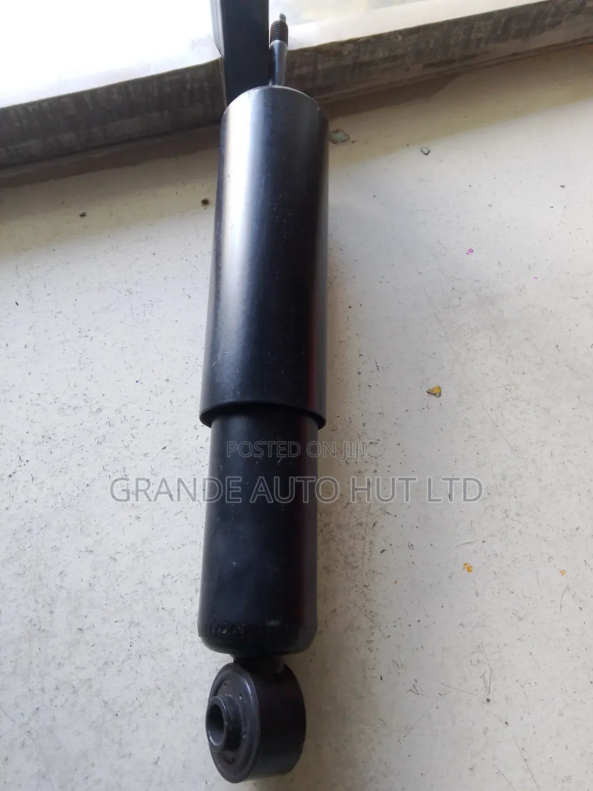 Front Shock Absorbers Toyota Hiace (Excel-G Brand)