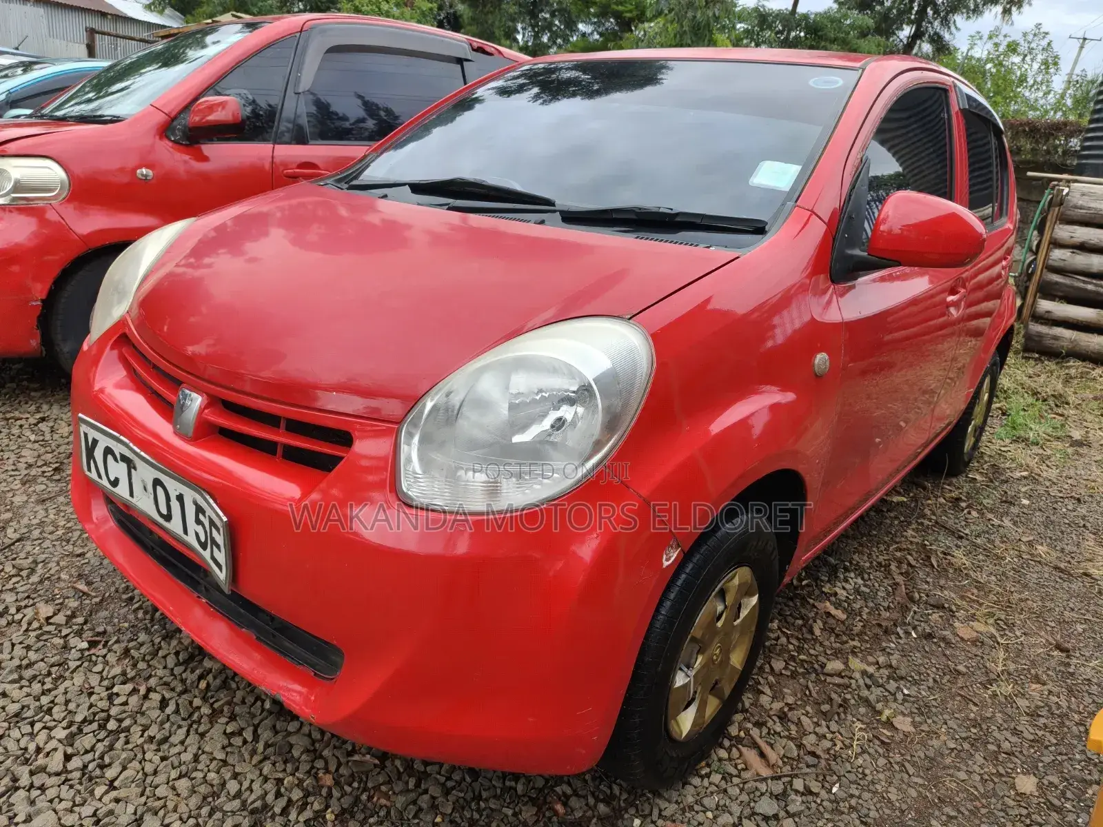Toyota Passo 1.0 FWD 2011 Red