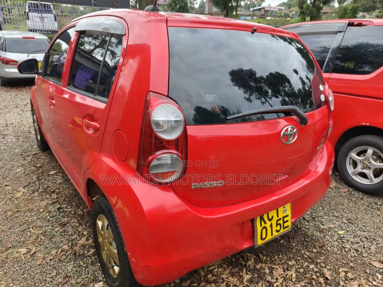 Toyota Passo 1.0 FWD 2011 Red