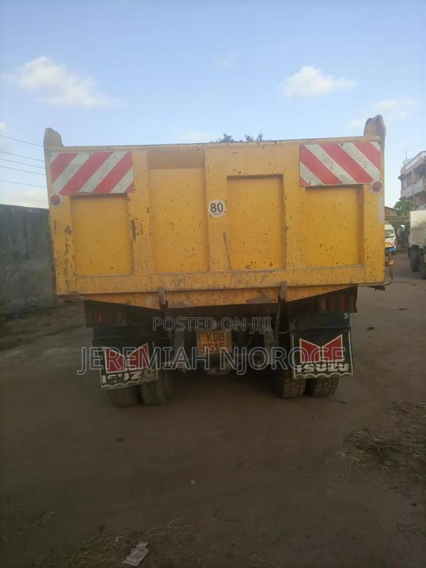 Isuzu Tipper FVZ - thumbnail 5