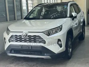 Toyota RAV4 2020 Whtie