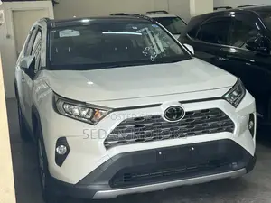Toyota RAV4 2020 Whtie