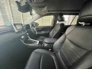 Toyota RAV4 2020 Whtie