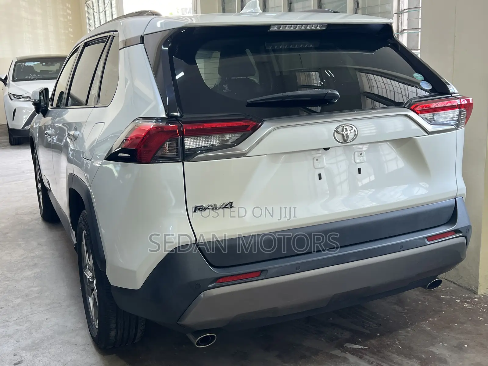 Toyota RAV4 2020 Whtie