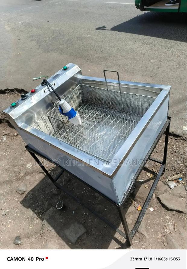 Stainless Steel Deep Fish and Madazi Fryer.