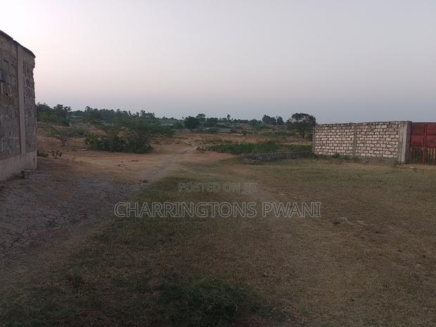 5 Acre Commercial/Industrial Plot| Fenced | Mariakani - thumbnail 2