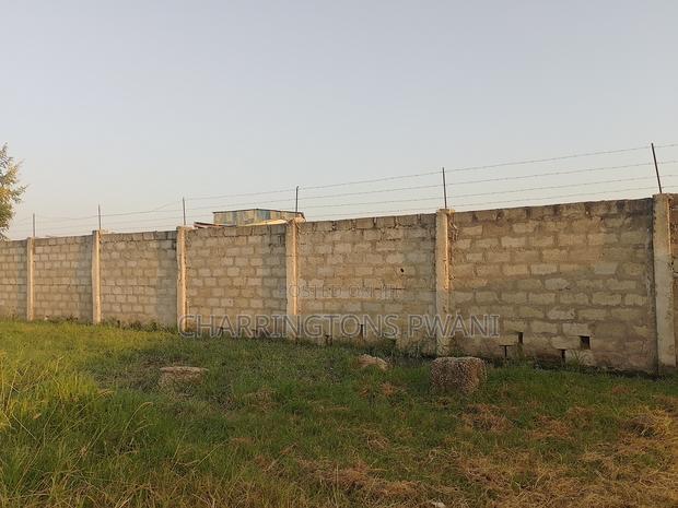5 Acre Commercial/Industrial Plot| Fenced | Mariakani - thumbnail 3