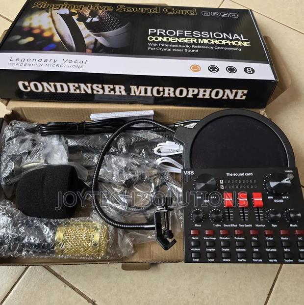 V8s Live Sound Card and Microphone Set