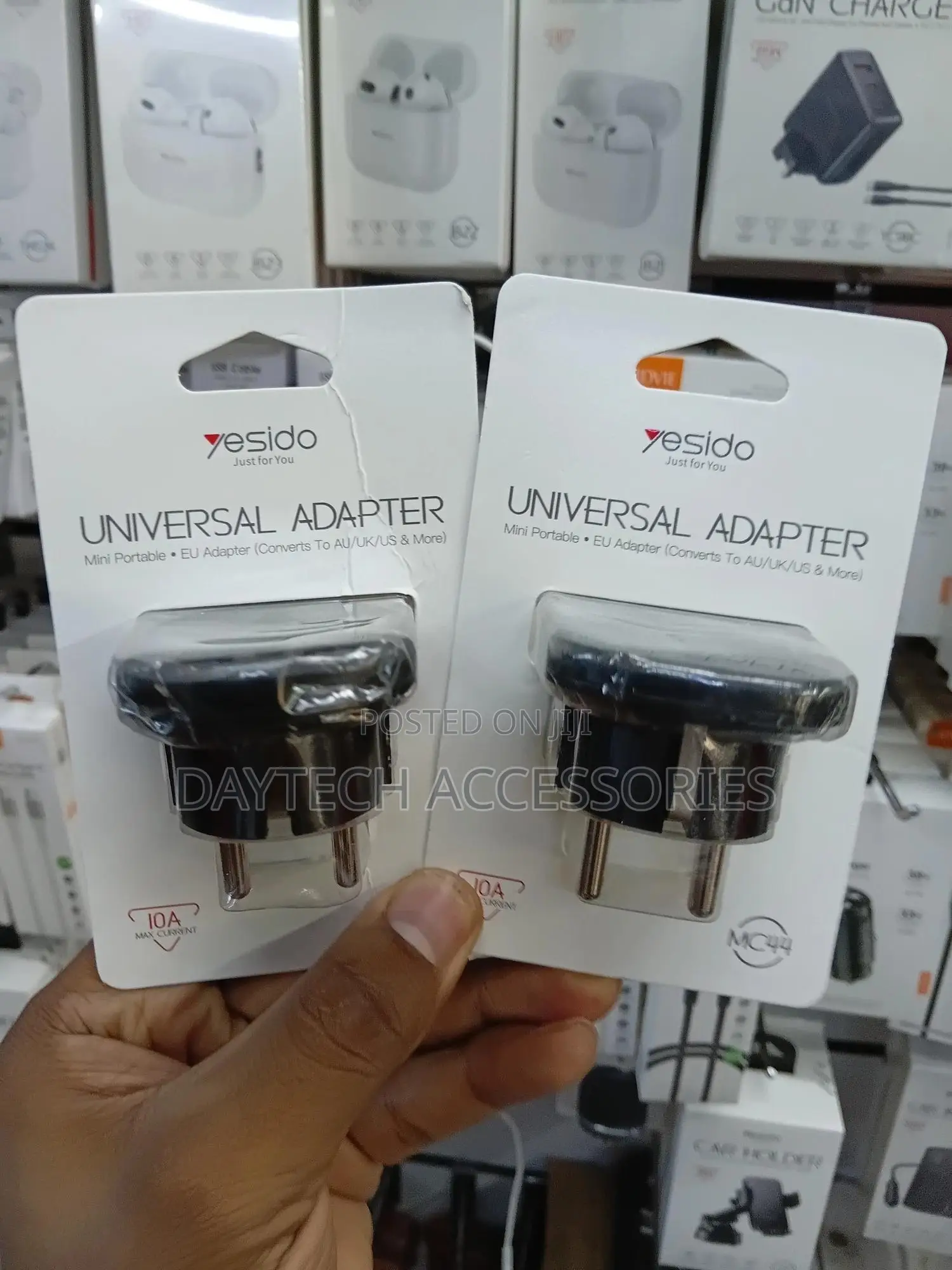Yesido Universal Travel Adapters (Model Mc44).