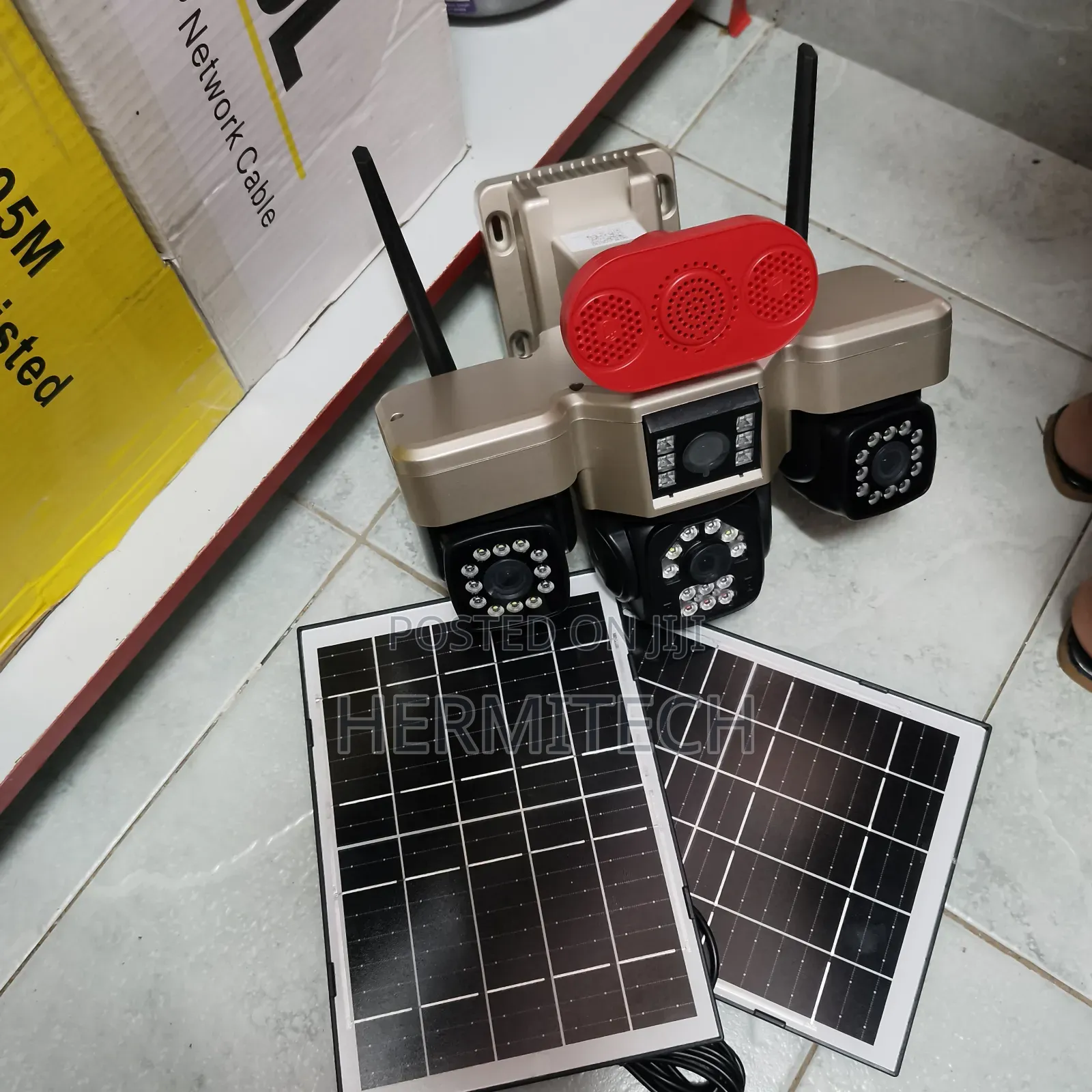 4-Lens CCTV 4g Dual Panels Support 4g Solar Camera 4g Surveillance