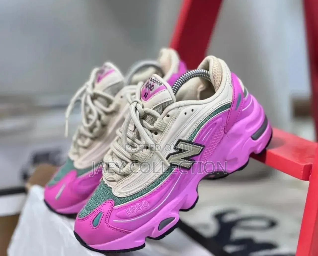 New Balance 1000