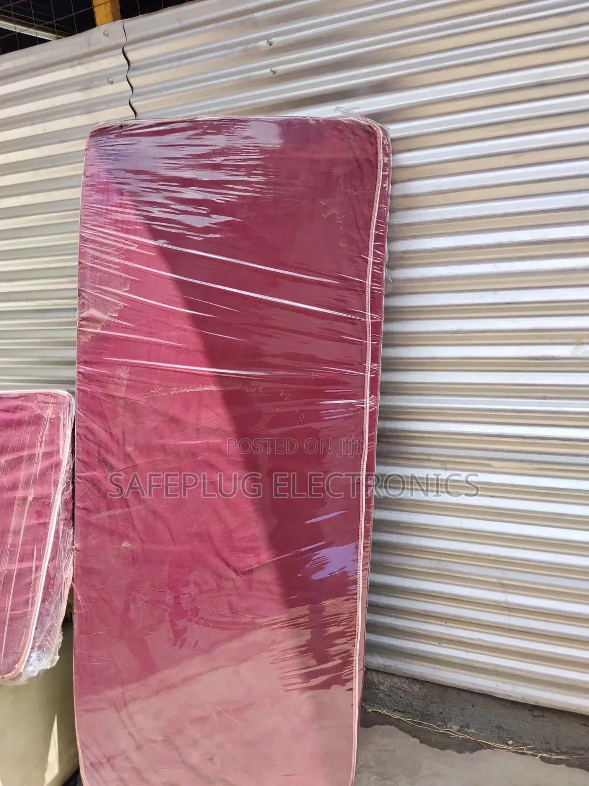 School Mattress Going Cheap – Grab Now