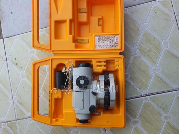 Dumpy Level - thumbnail 3