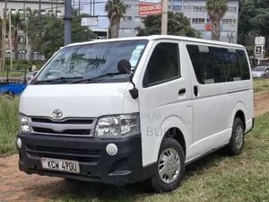 Toyota HiAce 2012 White