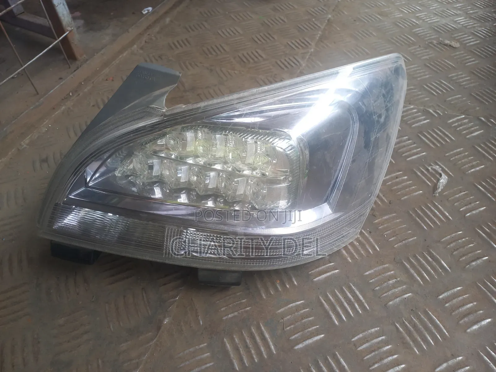 Toyota Mark Xio Tailight