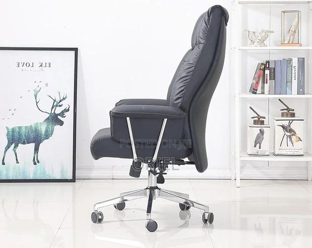 Office Chair : Modern Executive Chair - thumbnail 5
