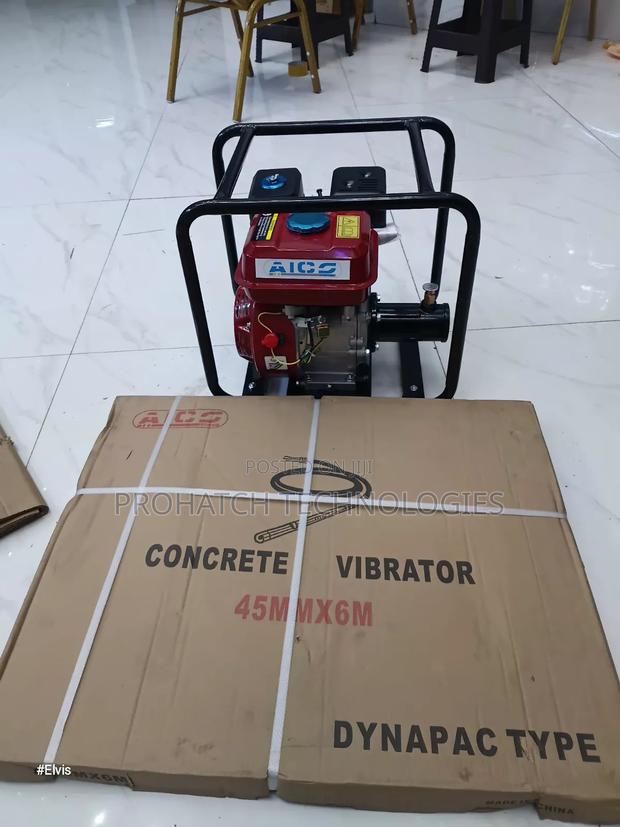 Aico Japan Concrete Vibrator With Poker - main view