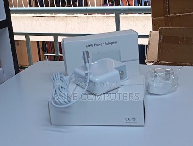Macbook 60w /45 L-Shaped Laptop Charger - main view
