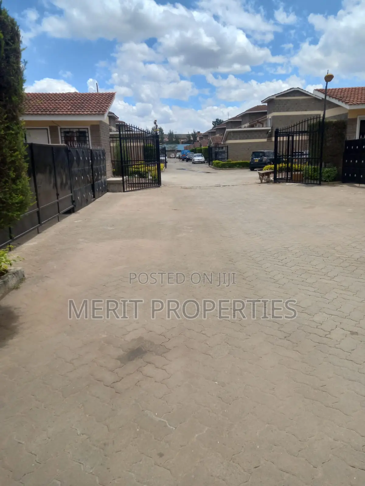 Furnished 3bdrm Maisonette in Muthama Heights, Hotel 67 Area for sale