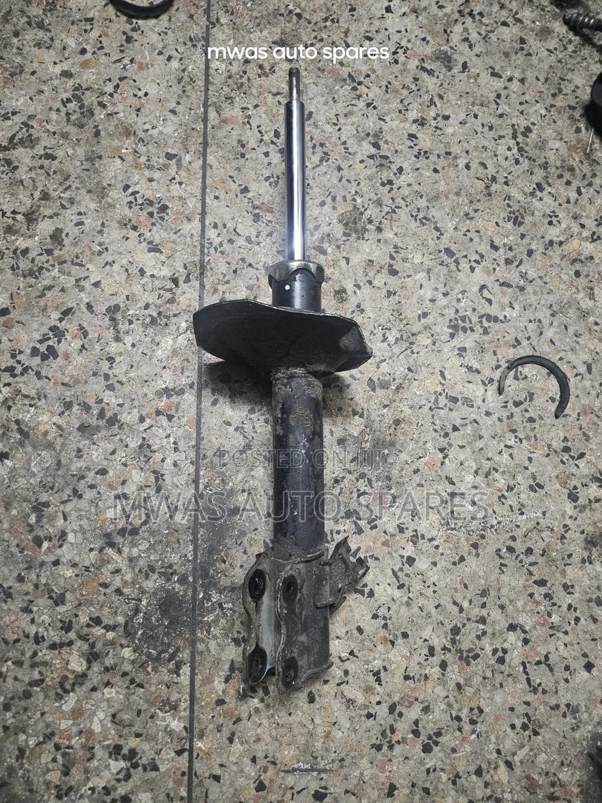 X Trail T30 Front Shock
