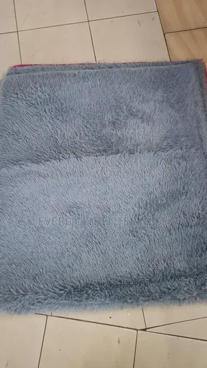 Fluffy Carpets*
Size
5by8