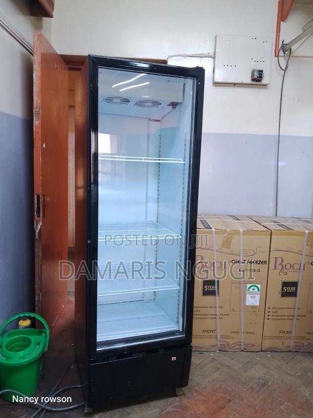 Clean and Good Looking Display Fridge - thumbnail 2