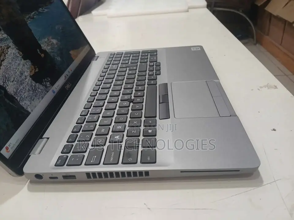 Laptop Dell Precision 15 3551 16GB Intel Core i7 SSD 512GB
