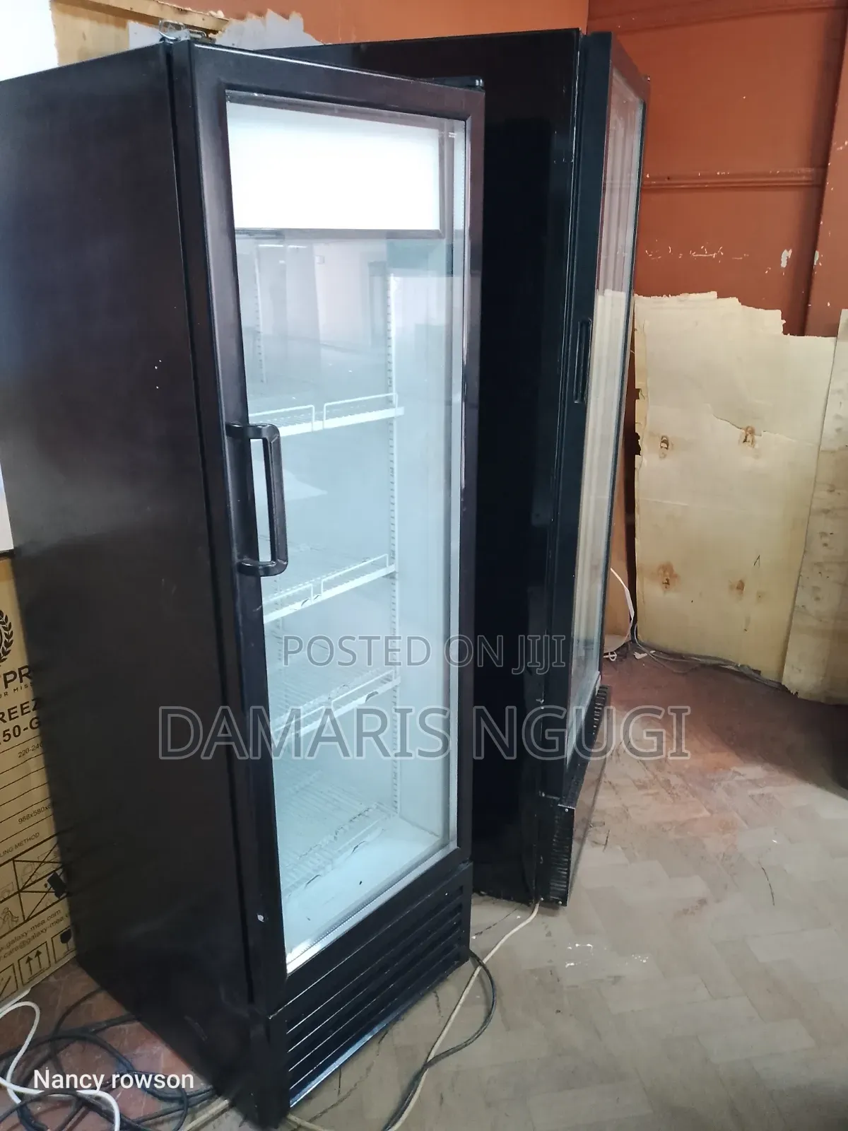 Clean 300litres Display Fridge