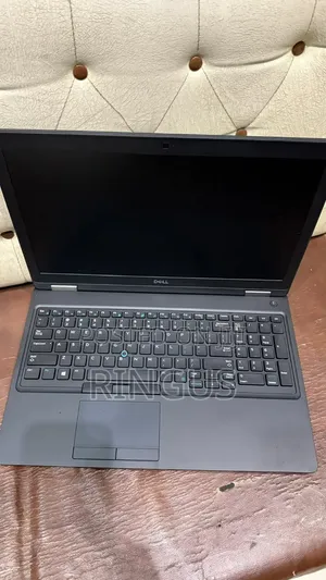 Laptop Dell Precision 3530 16GB Intel Core i7 SSD 256GB