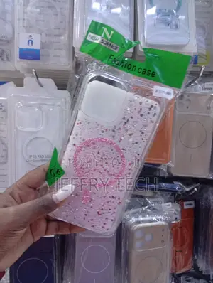 Clear Phone Case Filled With Glitter and Featuring a Magnetic Ring,