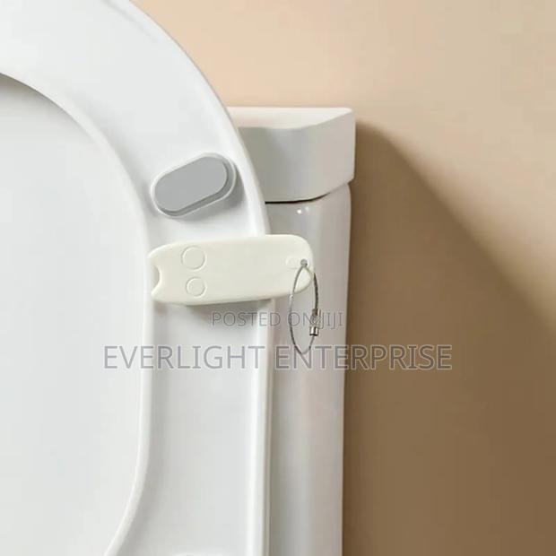 Creative Toilet Seat Lifter Pull Ring - thumbnail 2