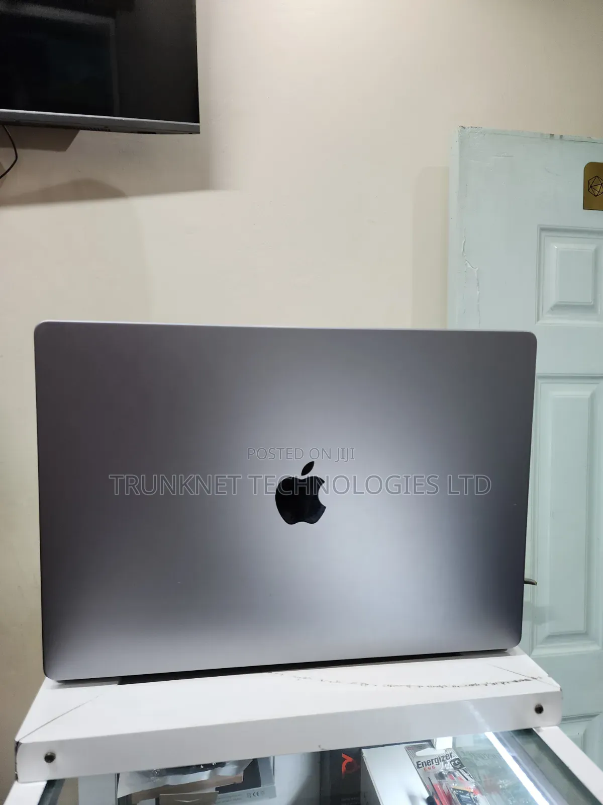 Laptop Apple MacBook Pro 64GB Intel Core M2 SSD 1T