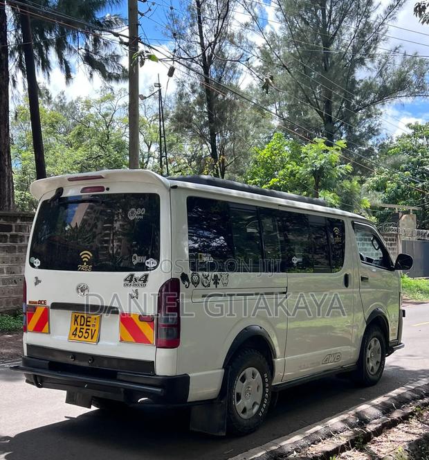 Toyota HiAce 2014 White - thumbnail 6