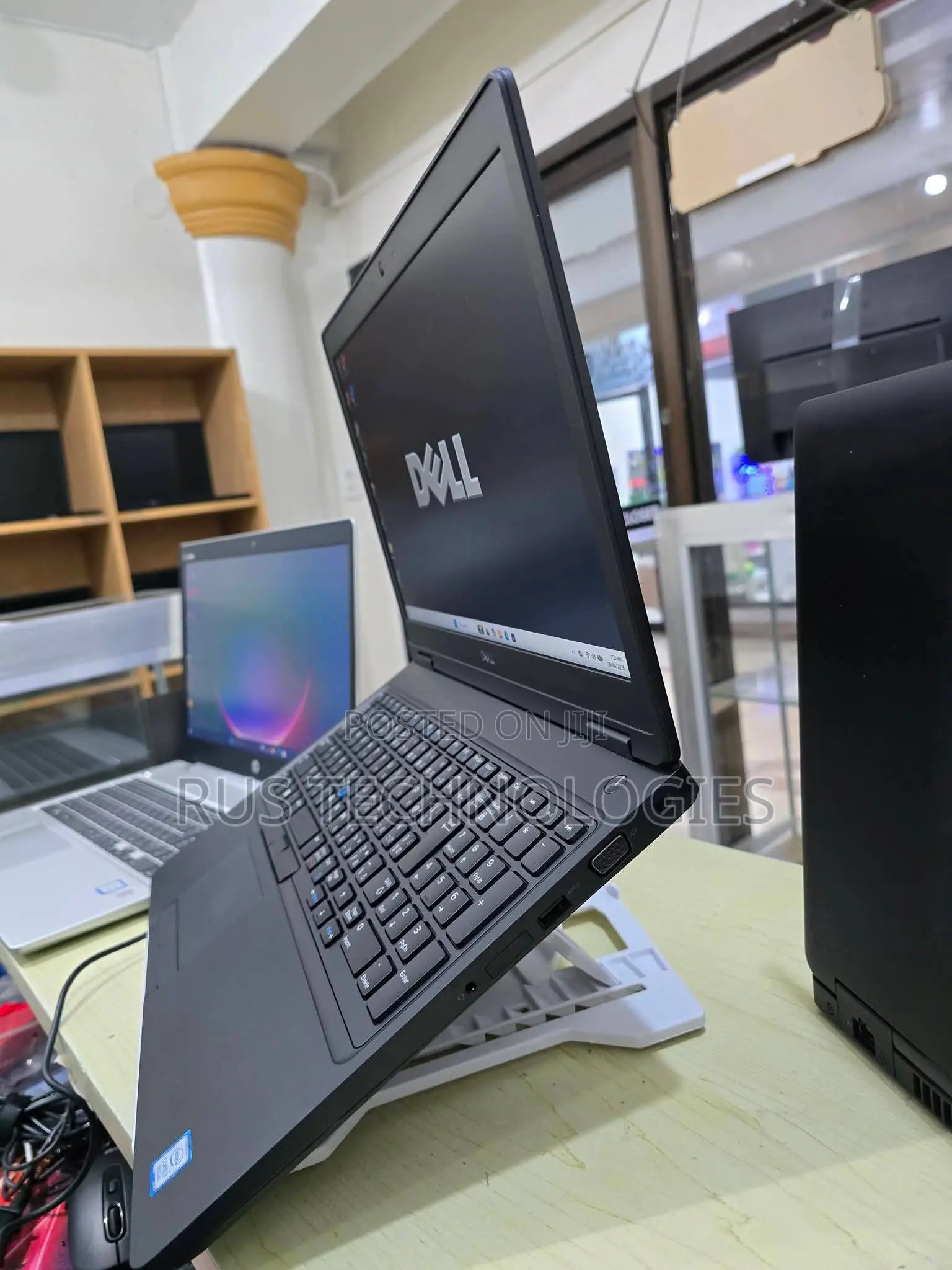 Laptop Dell Precision 3530 16GB Intel Core i7 SSD 256GB