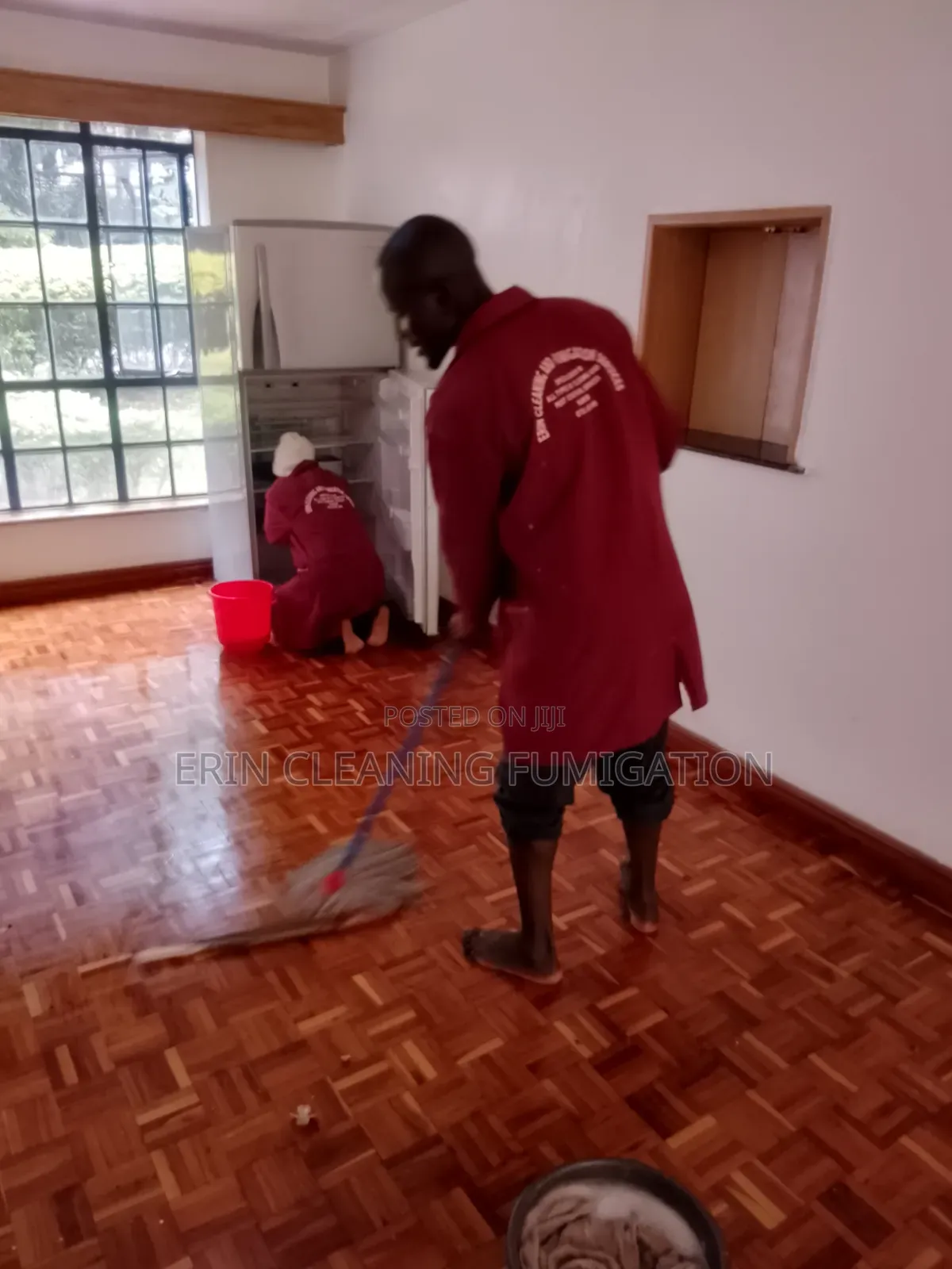 Floor Scrubbing and House Deep Cleaning