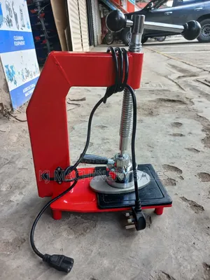 Tyre Vulcanizing Machine