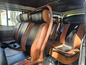 Toyota HiAce 2013 White