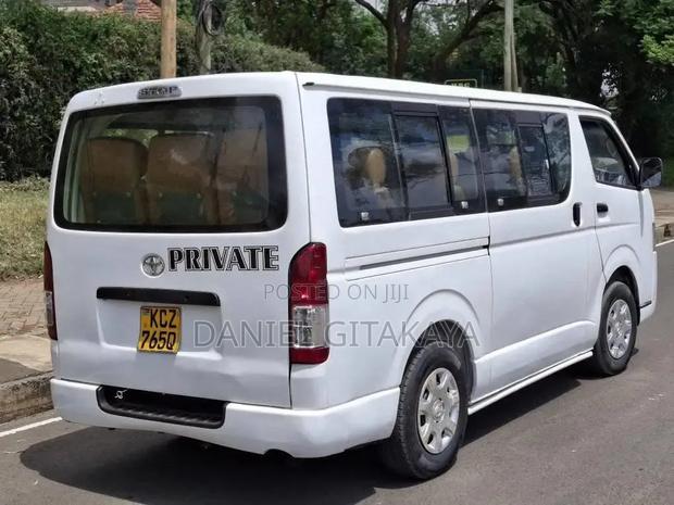 Toyota HiAce 2013 White - thumbnail 5