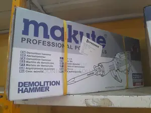 Professional Demolition Hammer 2200w Makute