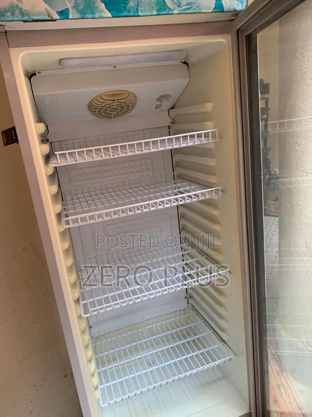 Westpool Commercial Fridge - thumbnail 3