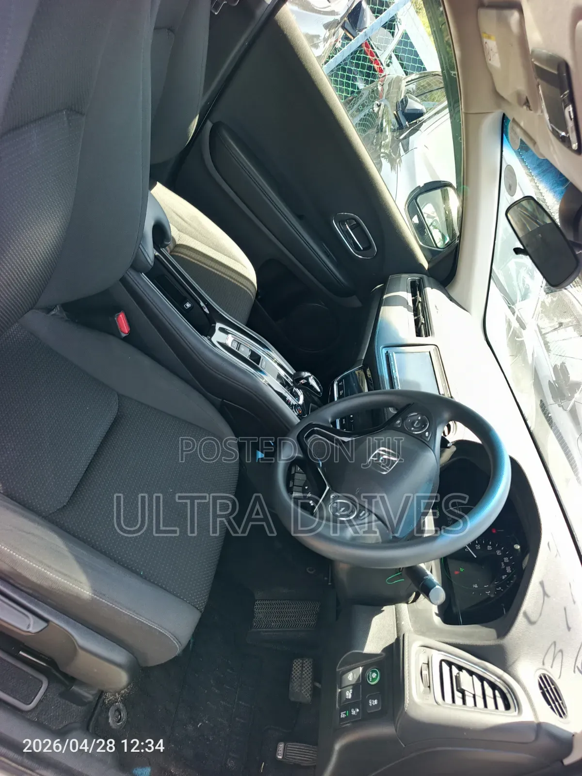 Honda Vezel 2019 White